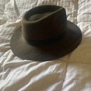 Felt hat